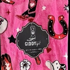 🤠🐴Soft, plush Cowgirl blanket 🤠Vibrant colors! NWT🐴